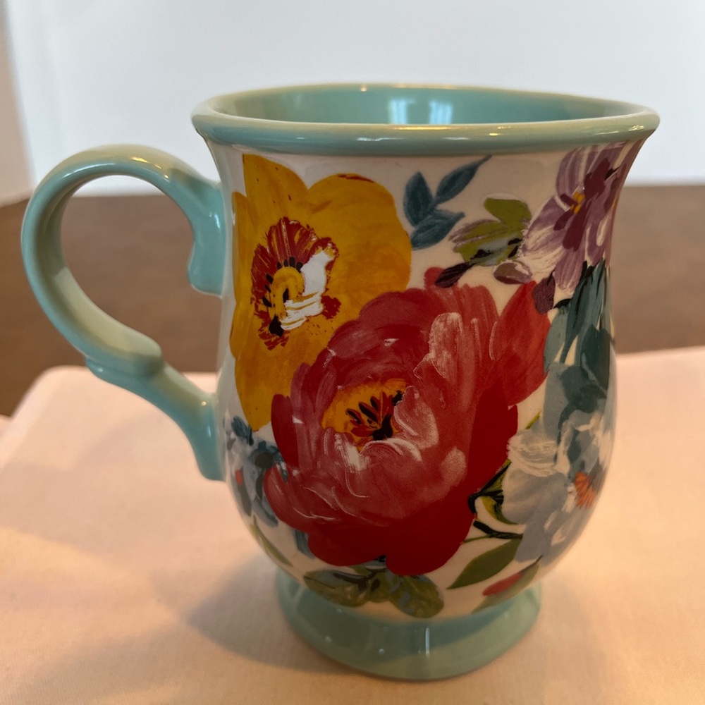 Pioneer Woman Sweet Romance Ceramic Mug - Picture 3 of 8